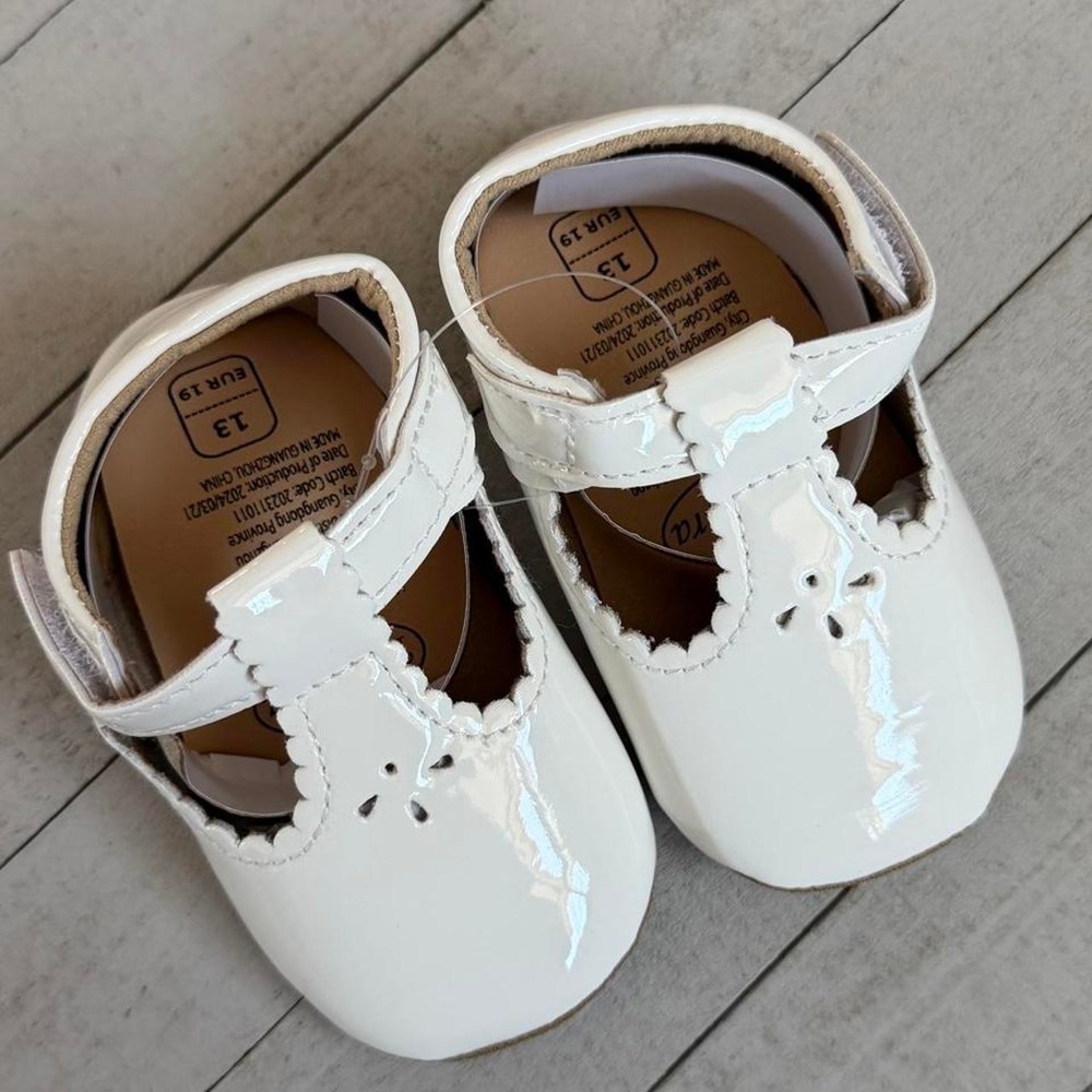 Kimbera White Patent Baby Mary Jane Shoes